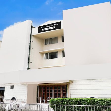 Hotel Super Townhouse Oak Vashi Turambhe Zewnętrze zdjęcie