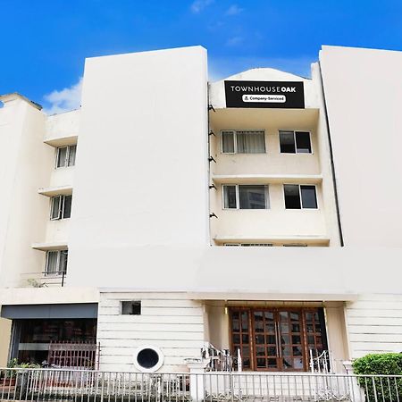 Hotel Super Townhouse Oak Vashi Turambhe Zewnętrze zdjęcie